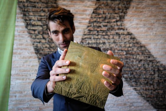 Jon Kortajarena entrega de la tercera edición premios Lurra