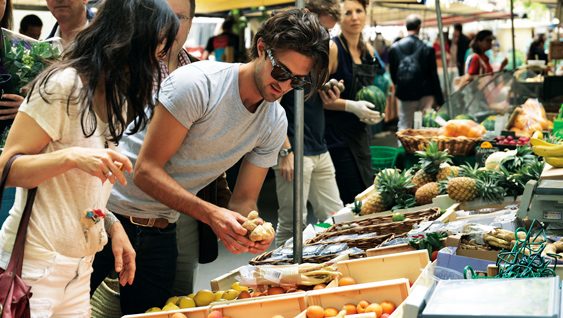 Mercado ecológico en París