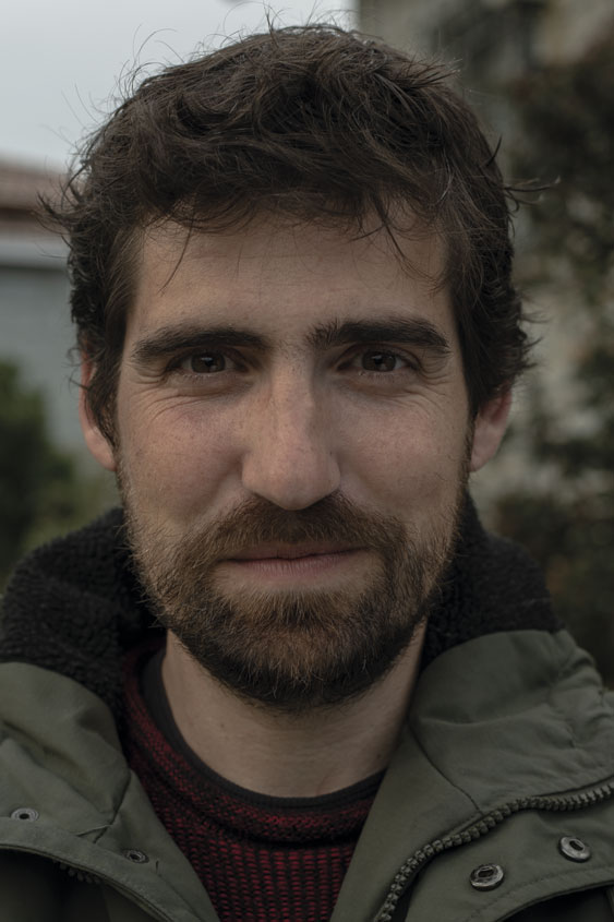 retrato de Javier Peña, creador de la serie Hope!